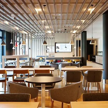 Express Frankfurt Airport - By Ihg מלון 3*