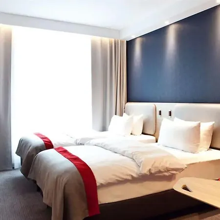 Express Frankfurt Airport - Raunheim, An Ihg 3*