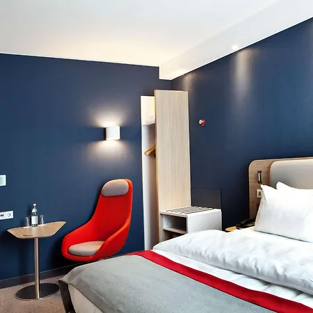 Express Frankfurt Airport - Raunheim, An Ihg 3*
