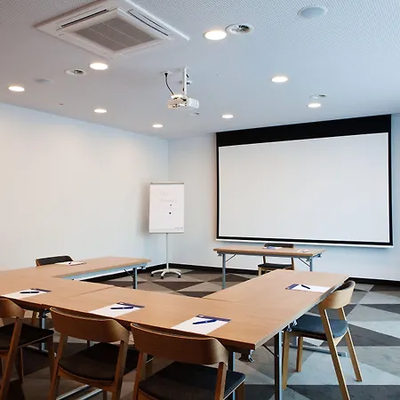Express Frankfurt Airport - By Ihg Otel 3*
