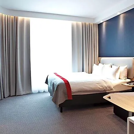 Otel Express Frankfurt Airport - By Ihg 3*