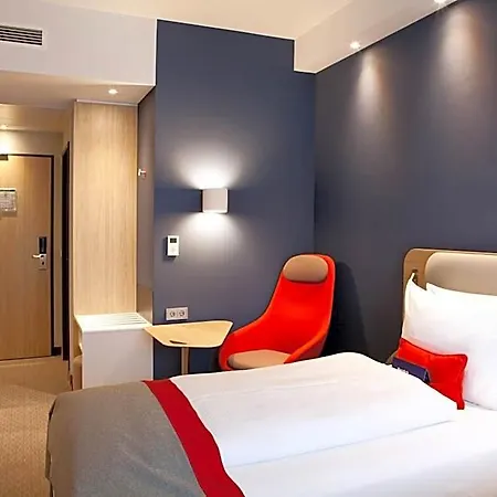 Express Frankfurt Airport - By Ihg Otel 3*
