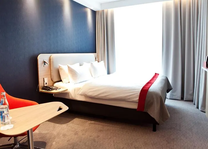 Express Frankfurt Airport - By Ihg 3* رونهيم