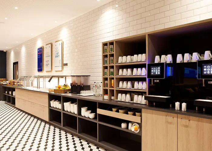 Express Frankfurt Airport - By Ihg فندق