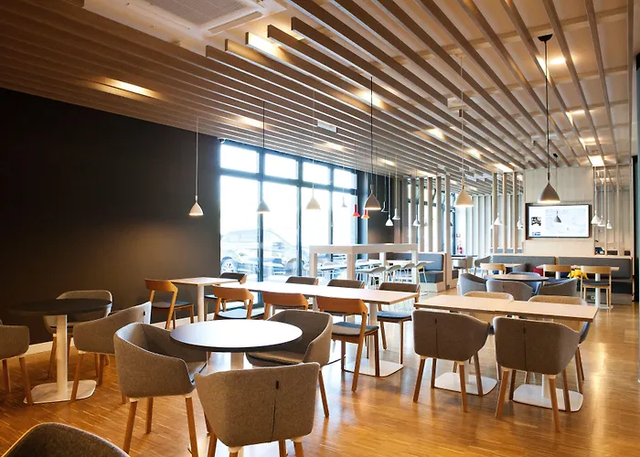 Express Frankfurt Airport - By Ihg فندق