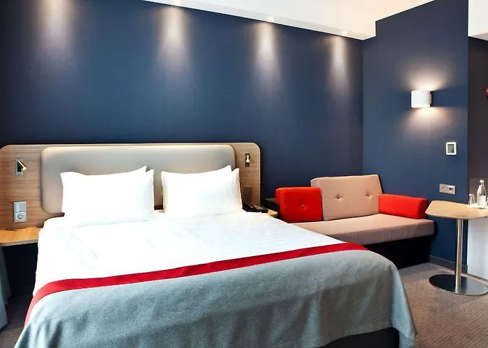 فندق Express Frankfurt Airport - By Ihg
